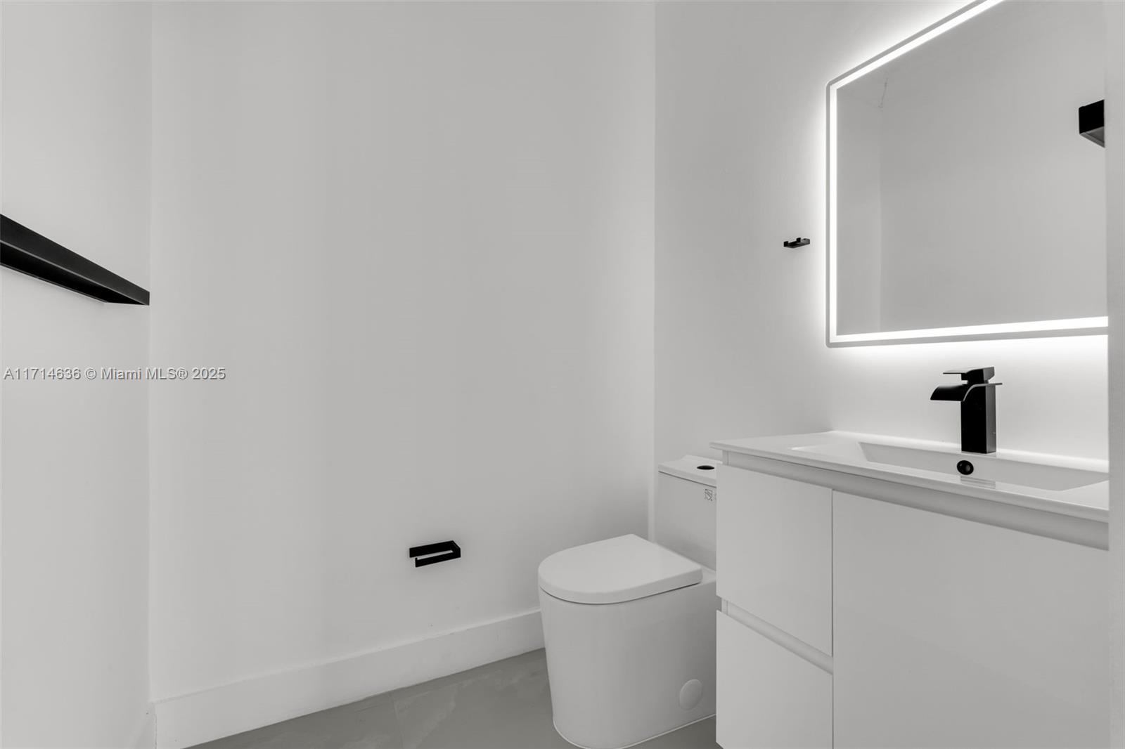 RIVIERA ISLES II - Residential
