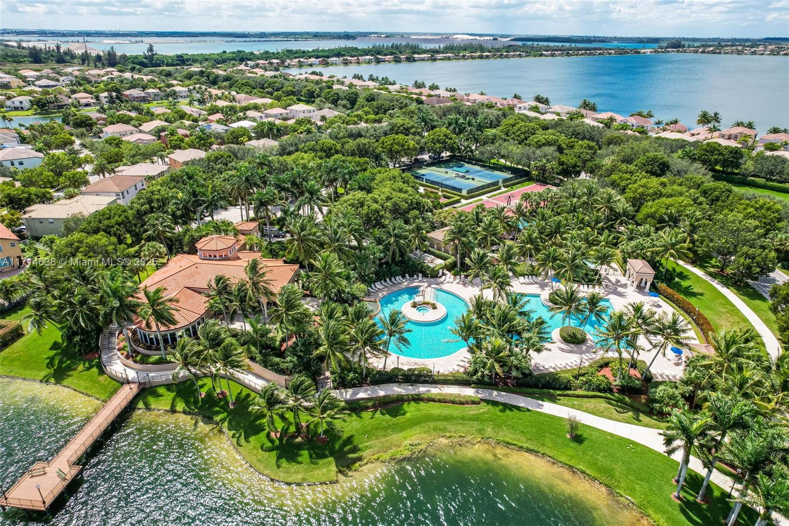 RIVIERA ISLES II - Residential