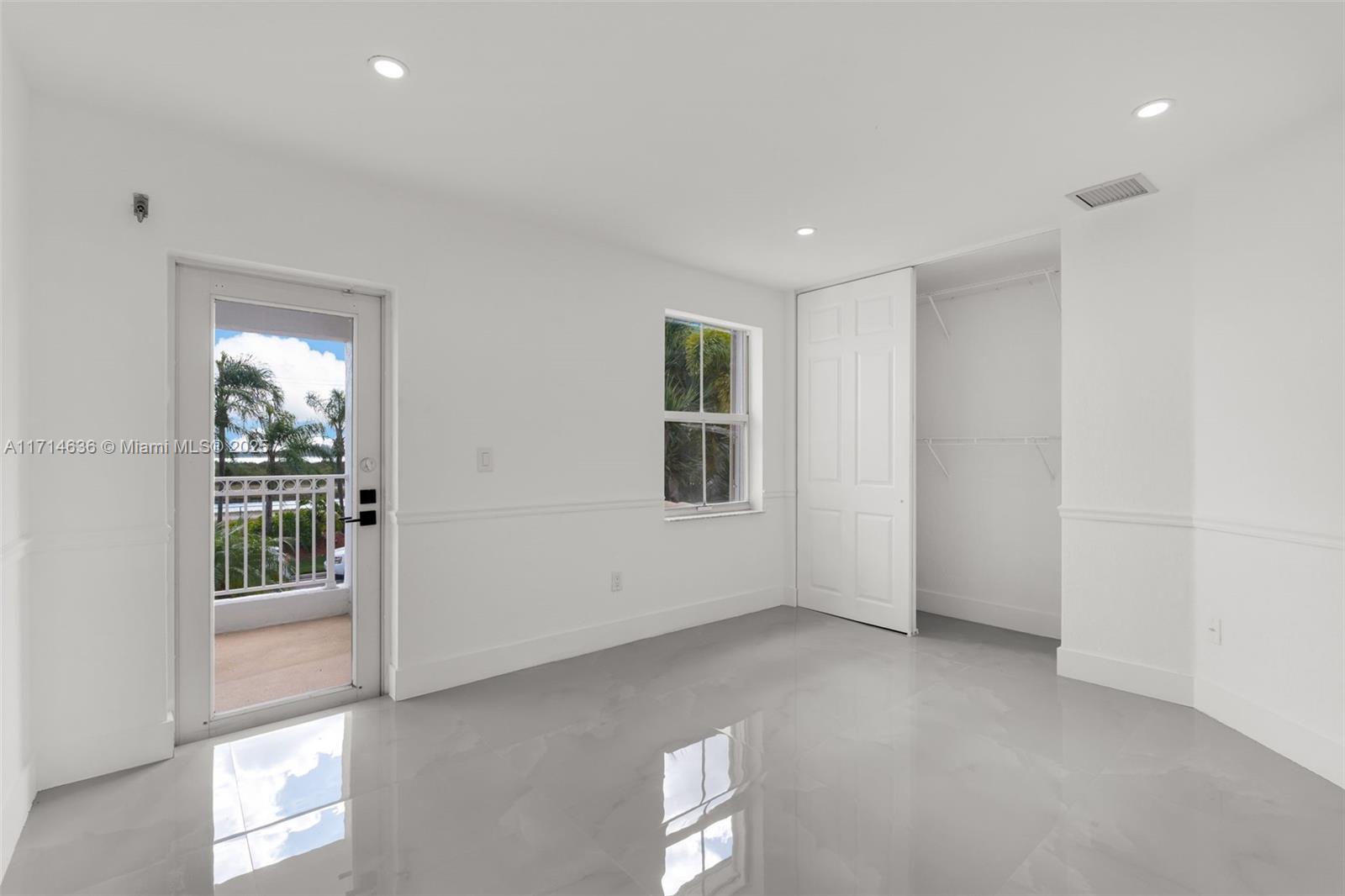 RIVIERA ISLES II - Residential