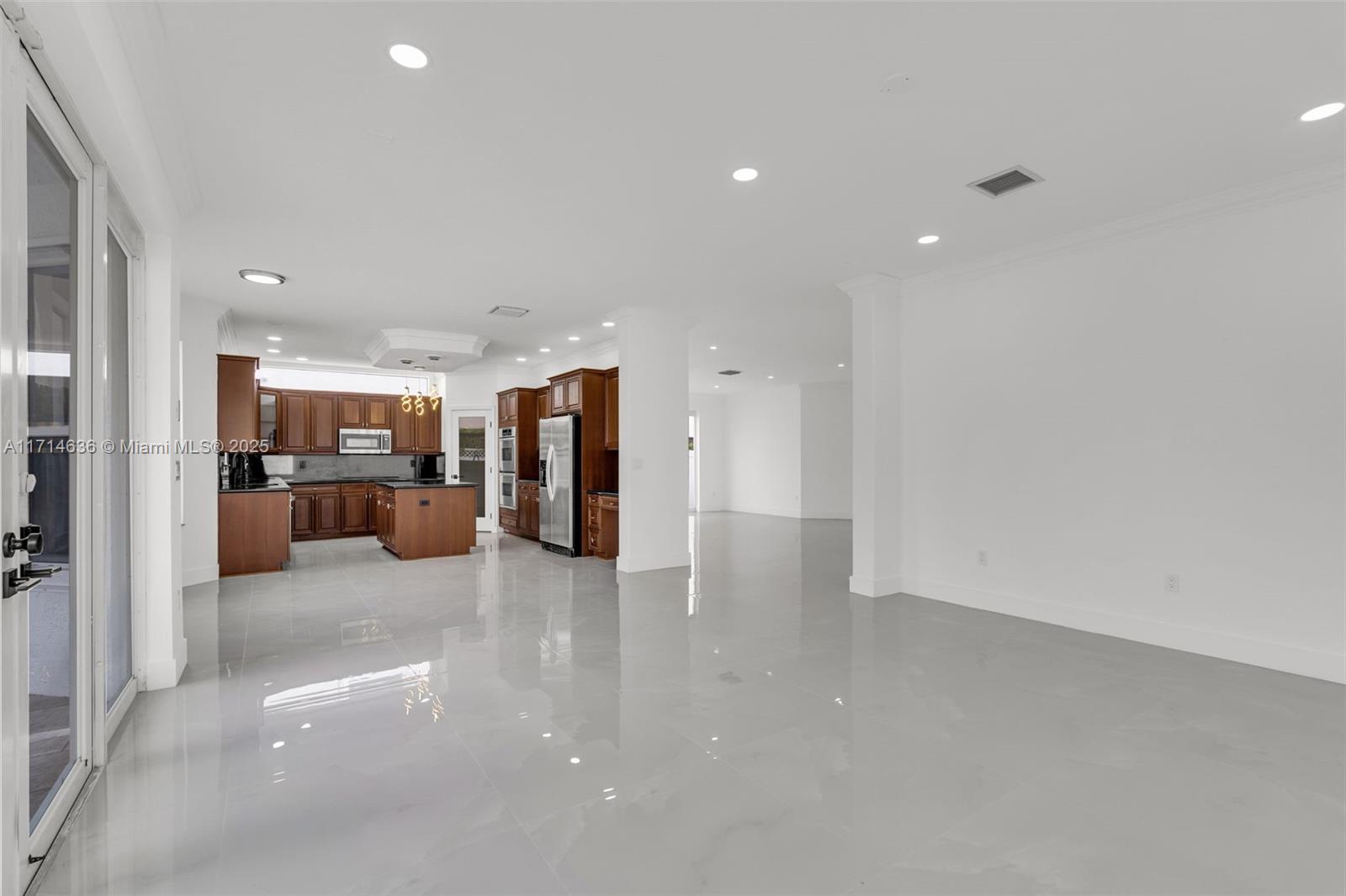 RIVIERA ISLES II - Residential
