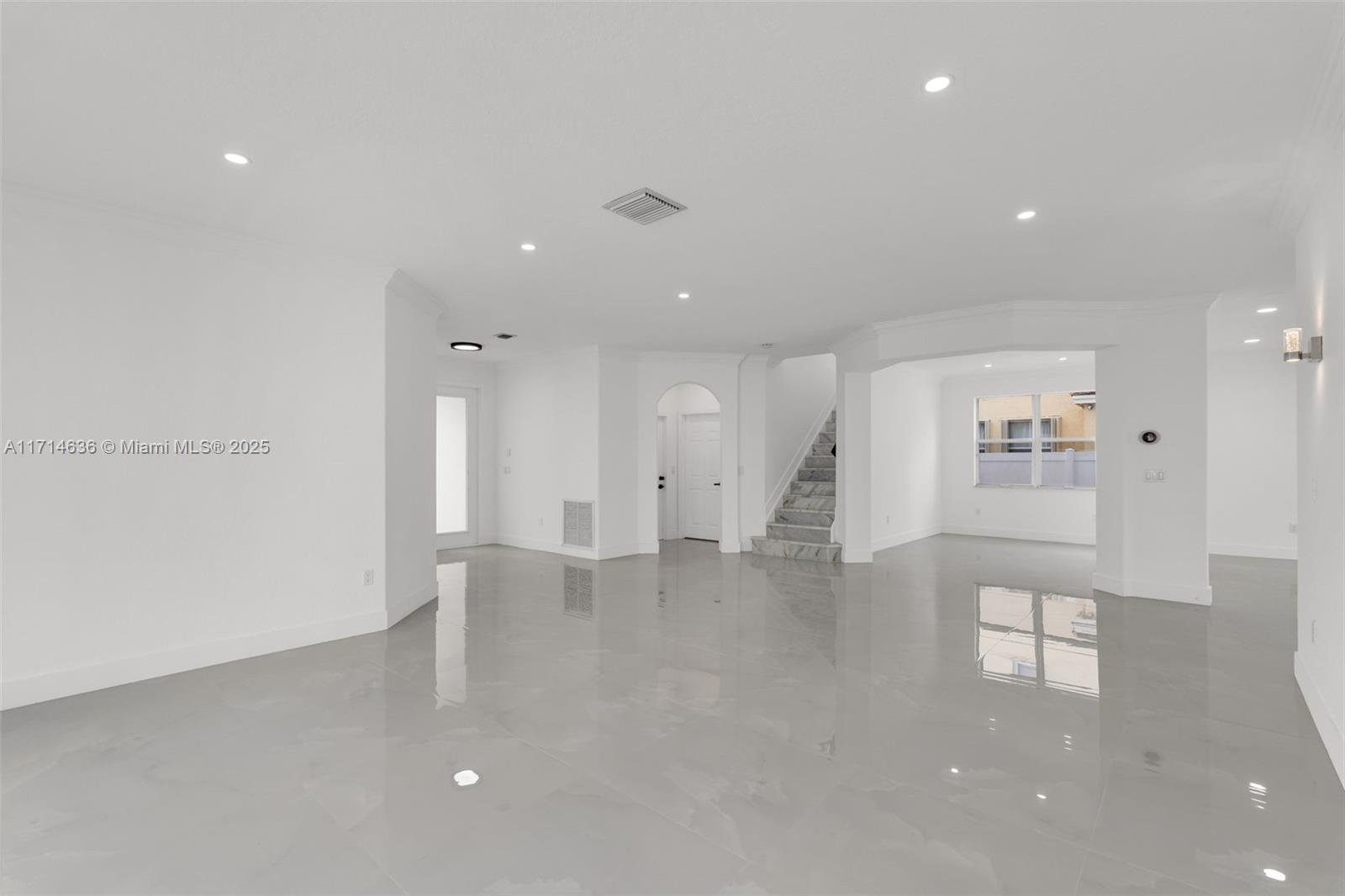 RIVIERA ISLES II - Residential