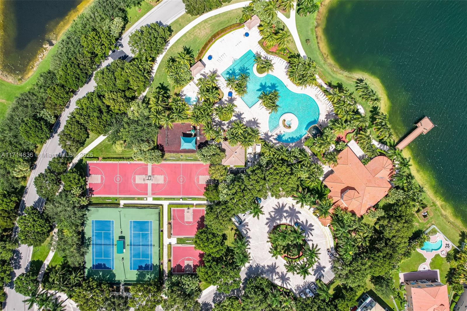 RIVIERA ISLES II - Residential