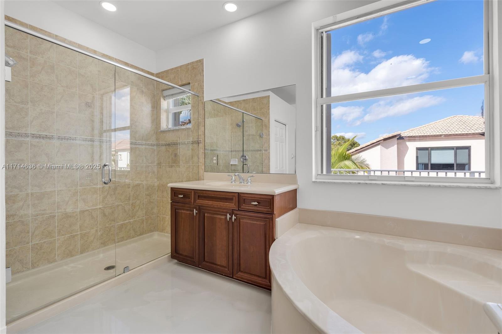 RIVIERA ISLES II - Residential
