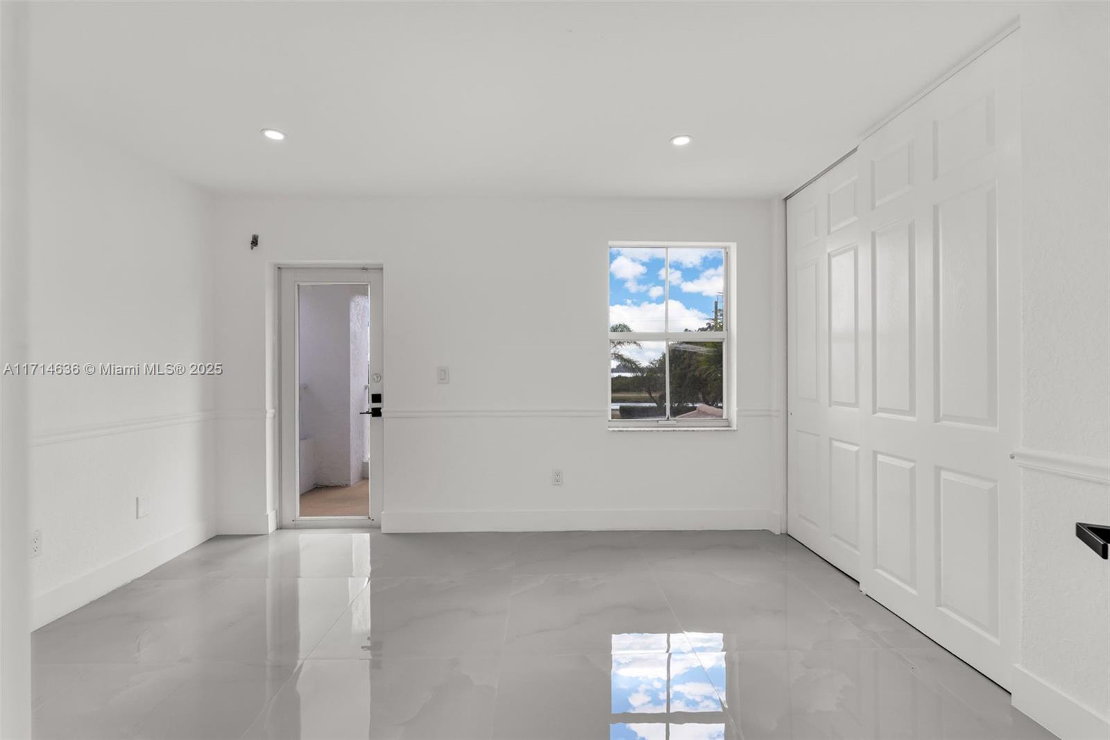 RIVIERA ISLES II - Residential