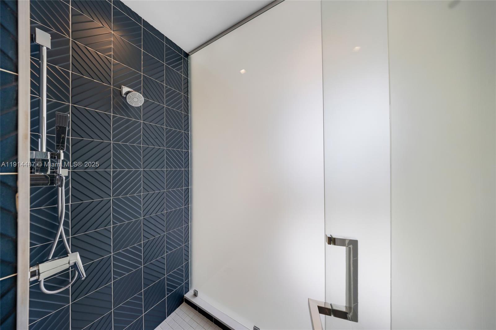 LINCOLN SUB - Residential