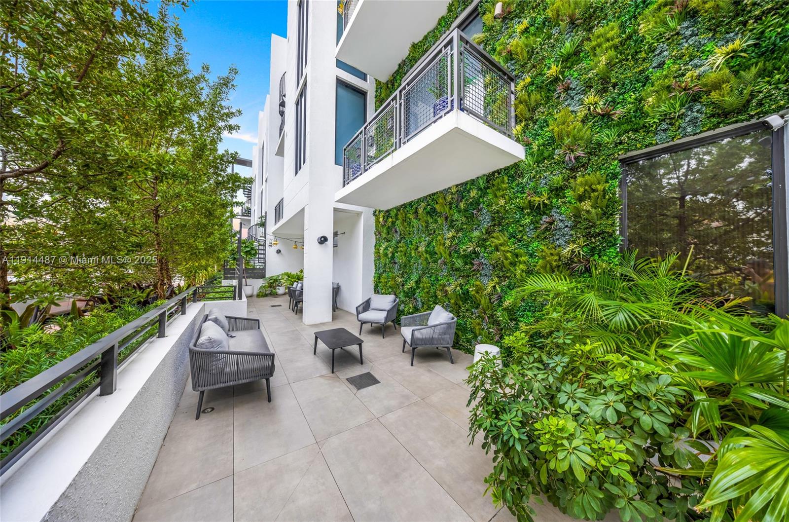 LINCOLN SUB - Residential