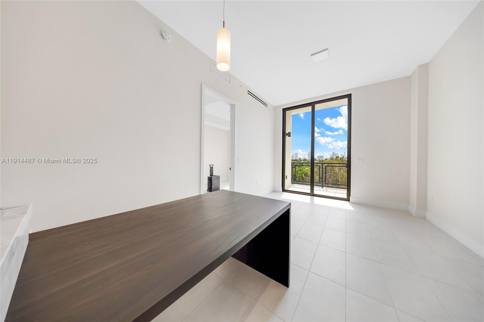 LINCOLN SUB - Residential