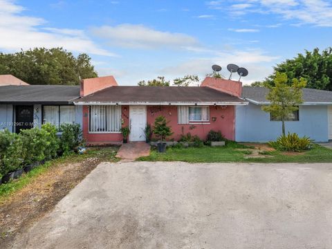 Photo of 1330 Kia Dr, Homestead, FL 33033 (MLS # A11912967)