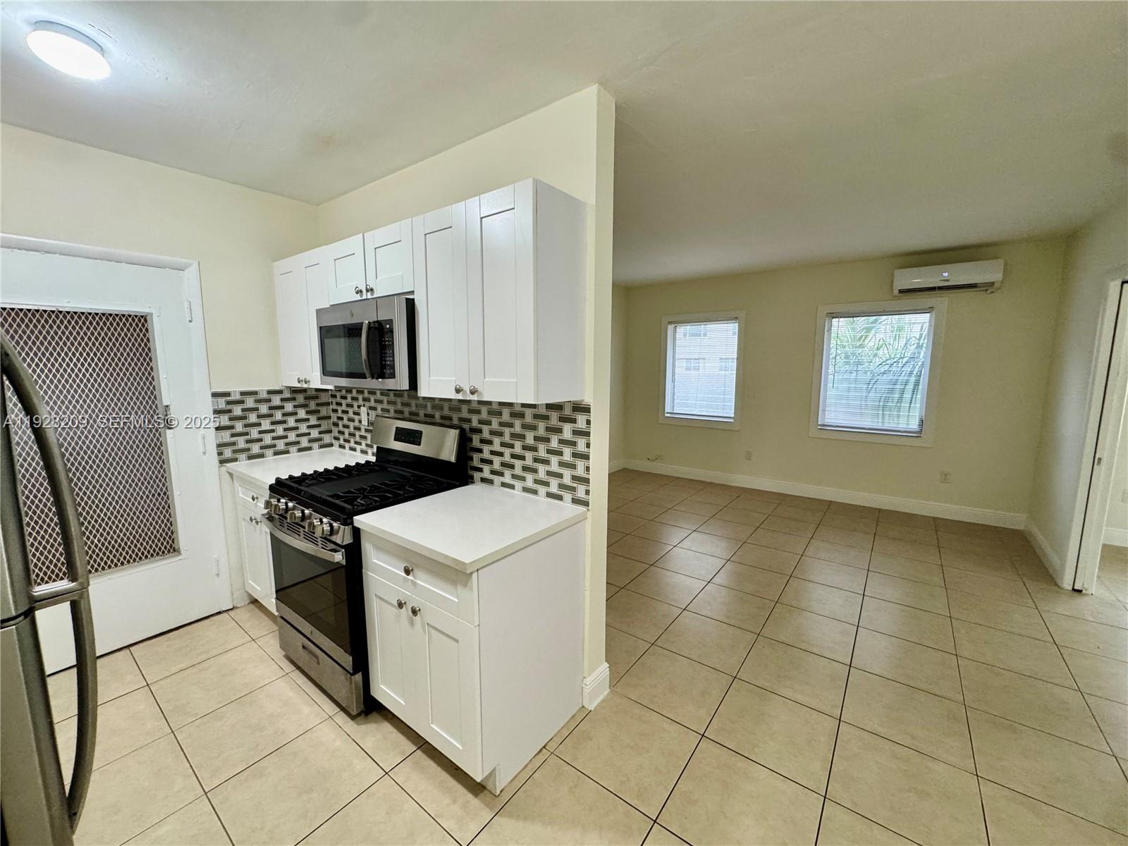 C GAB DOUGLAS SEC - Residential Lease