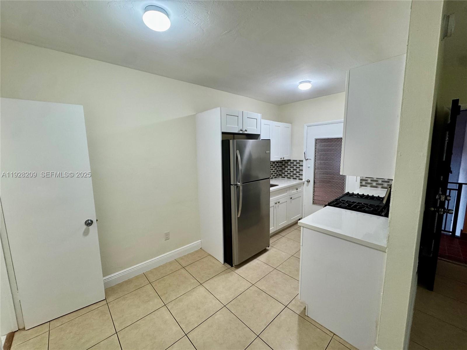 C GAB DOUGLAS SEC - Residential Lease