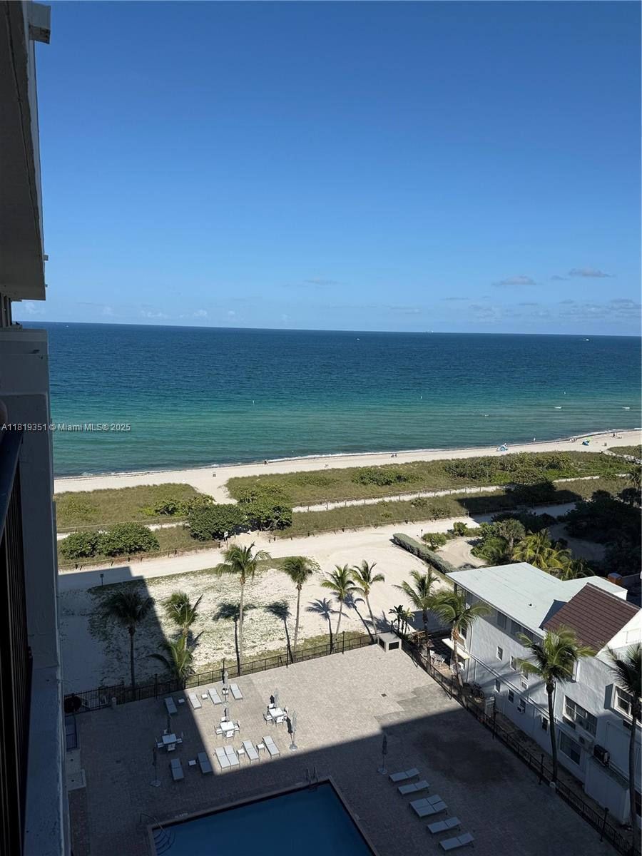 MANATEE CONDO - Residential