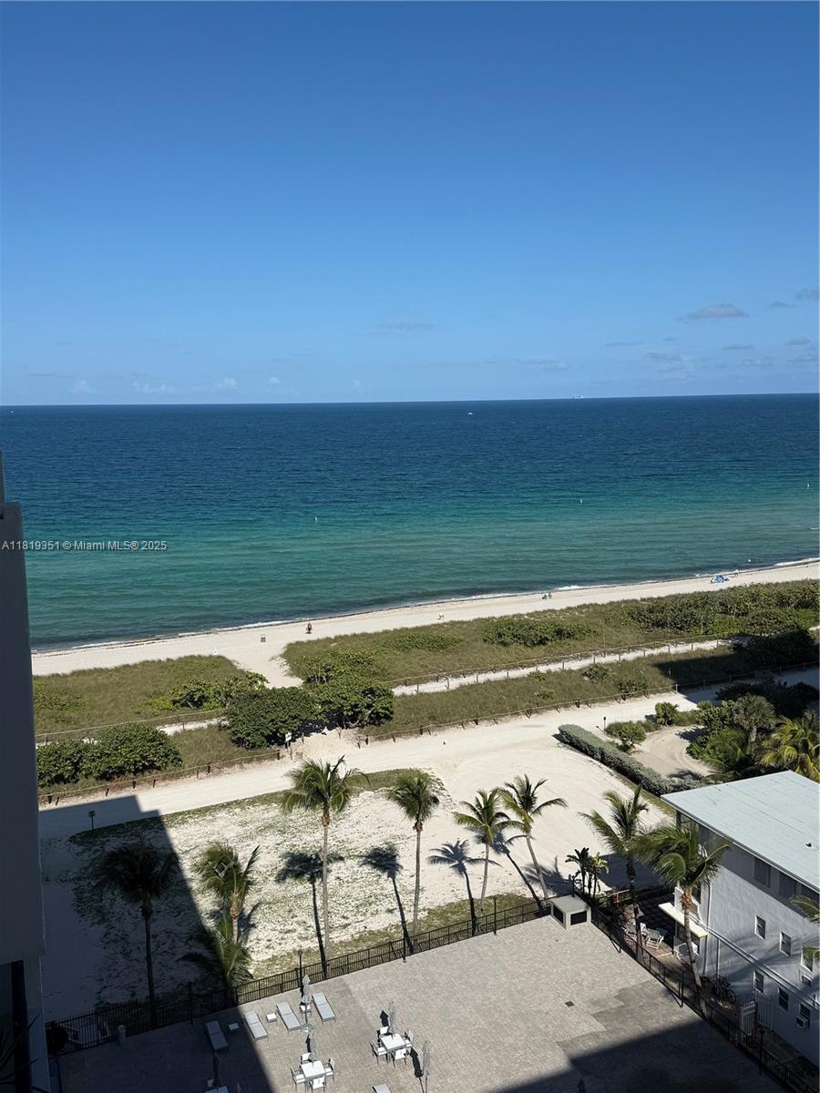 9273 Collins Ave 1101, Surfside, Miami-Dade County, Florida - 1 Bedrooms  
2 Bathrooms - 