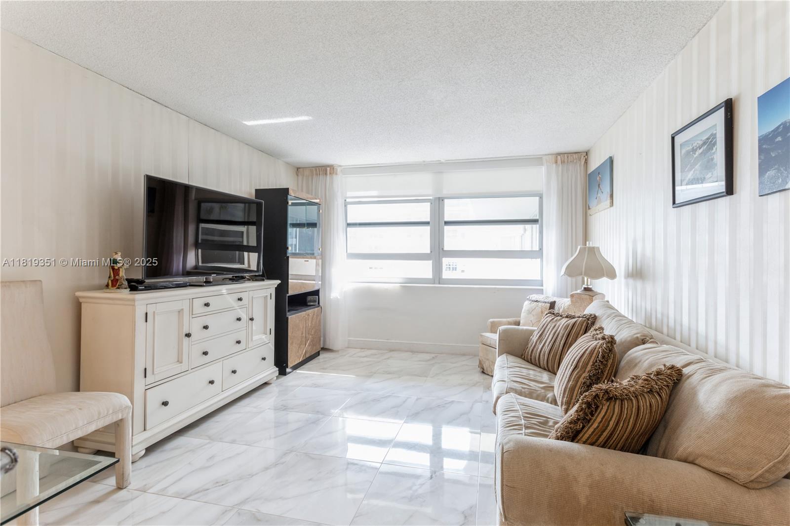 MANATEE CONDO - Residential