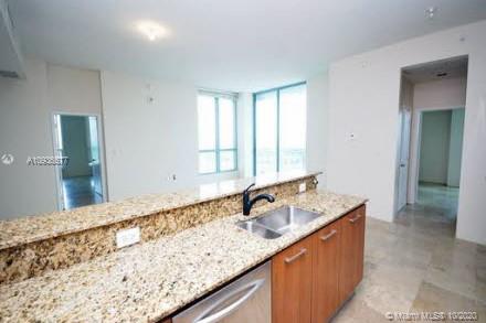 METROPOLIS I AT DADELAND - Residential