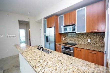 METROPOLIS I AT DADELAND - Residential