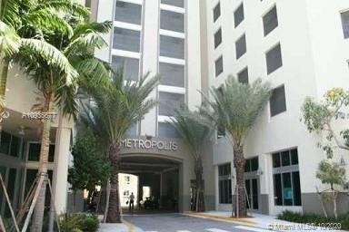 METROPOLIS I AT DADELAND - Residential