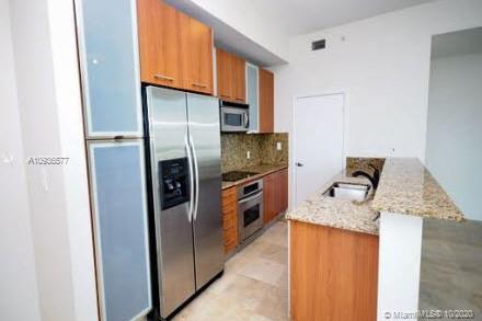 METROPOLIS I AT DADELAND - Residential