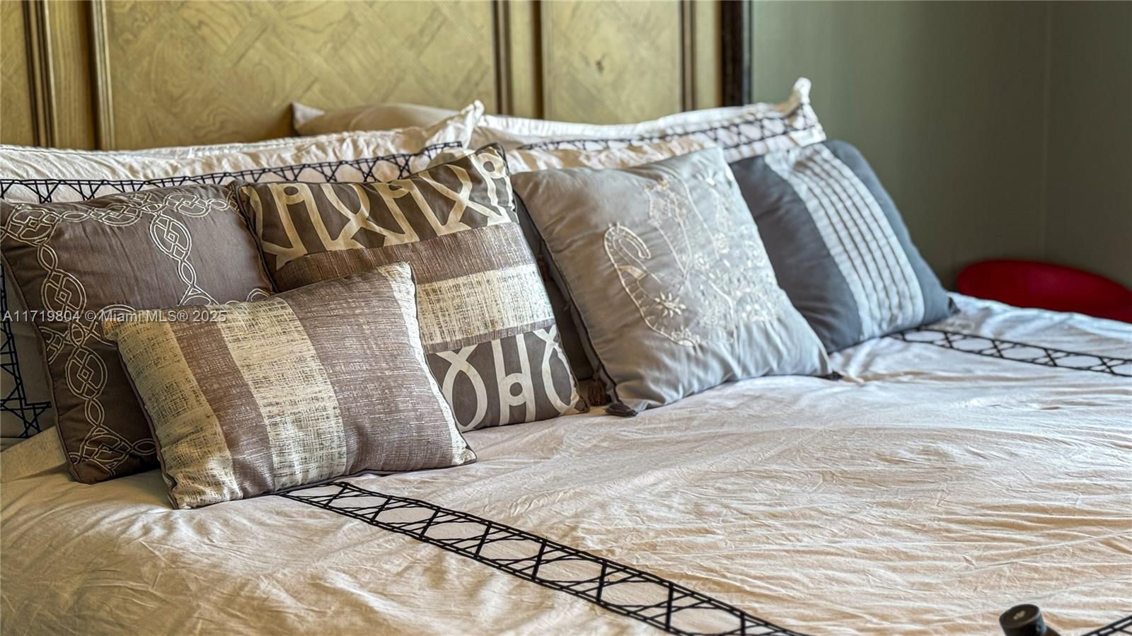 MYSTIC POINTE CONDO - Residential