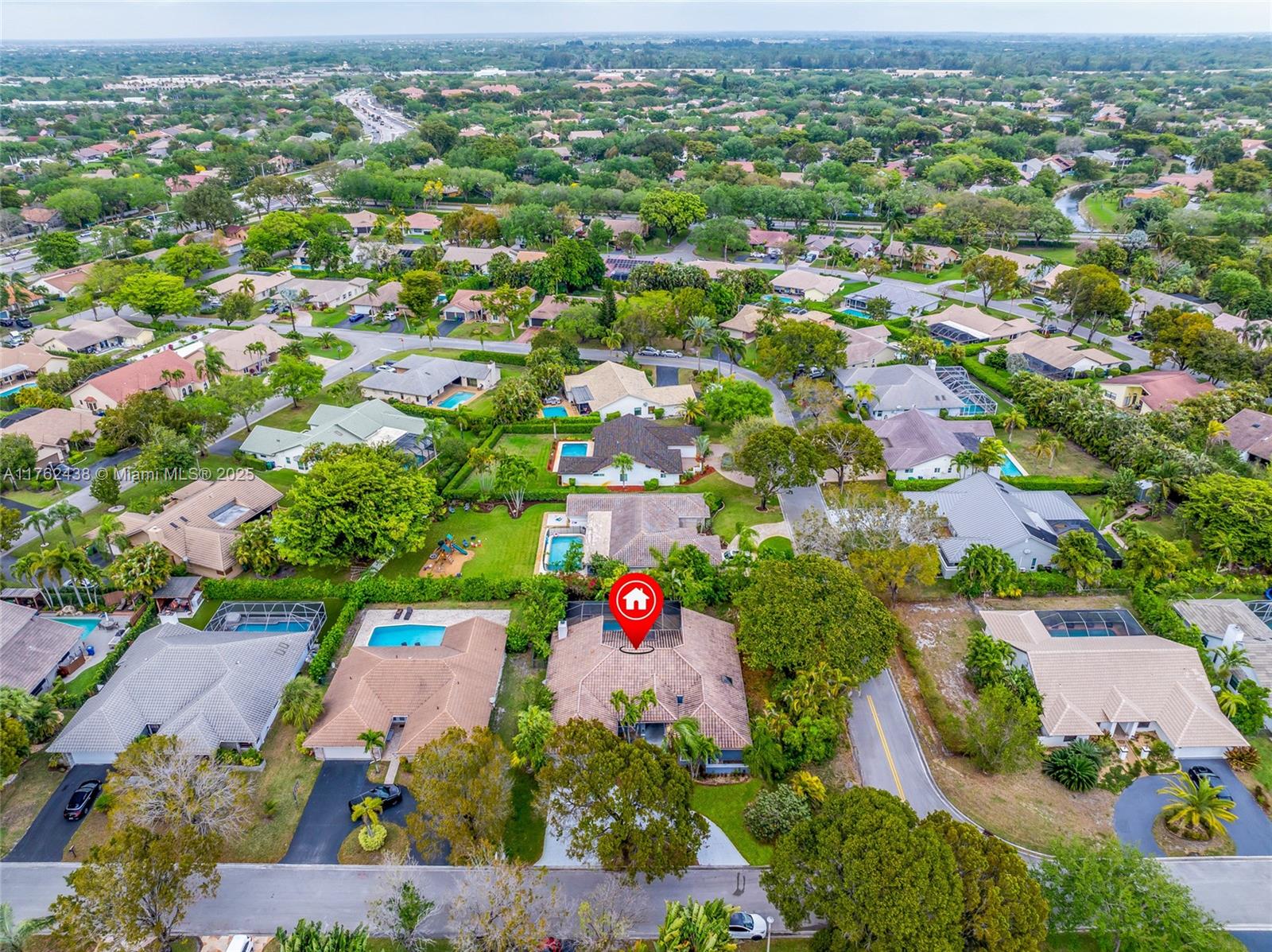 PINE RIDGE - Residential