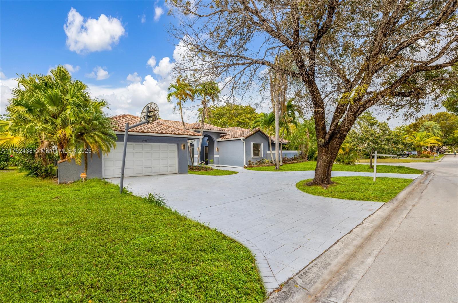 PINE RIDGE - Residential