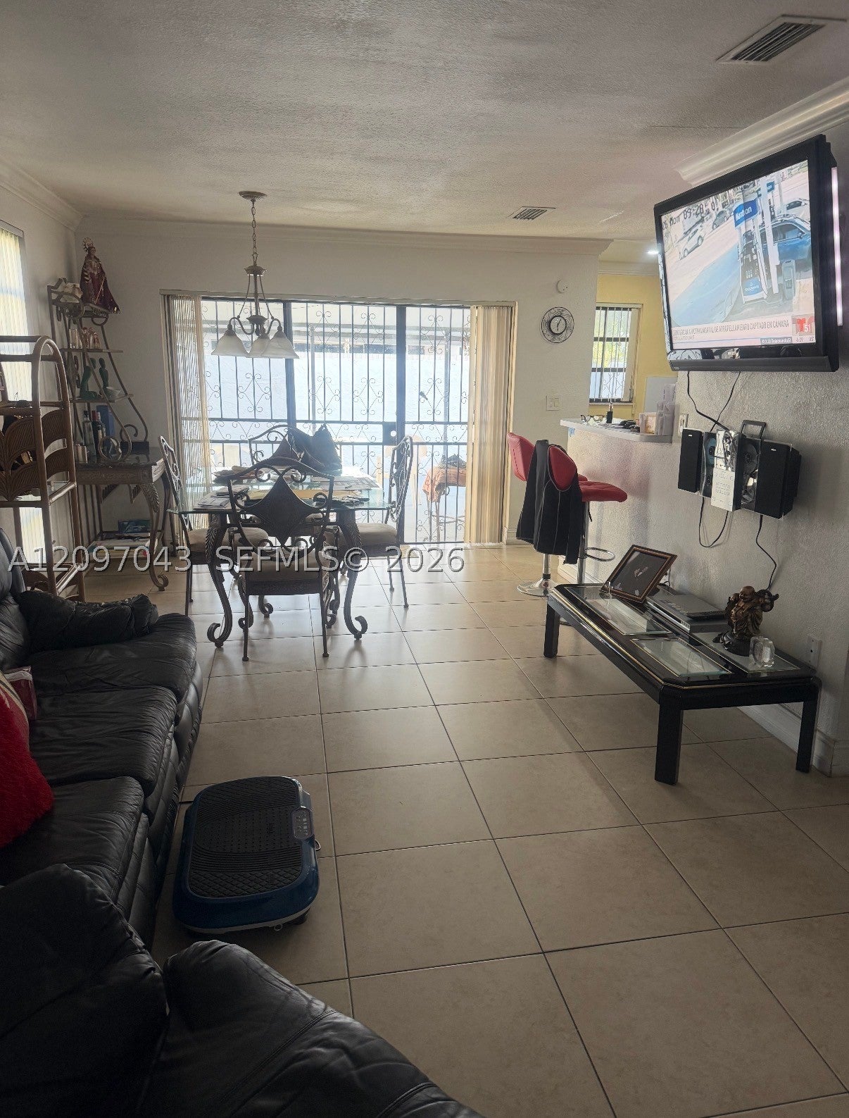 9426 SW 6th Ln, Miami, FL, 33174/$440,000 4 9426 SW 6th Ln