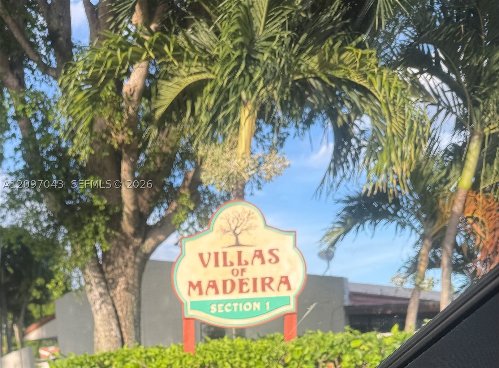 9426 SW 6th Ln, Miami, FL, 33174/$440,000 1 9426 SW 6th Ln