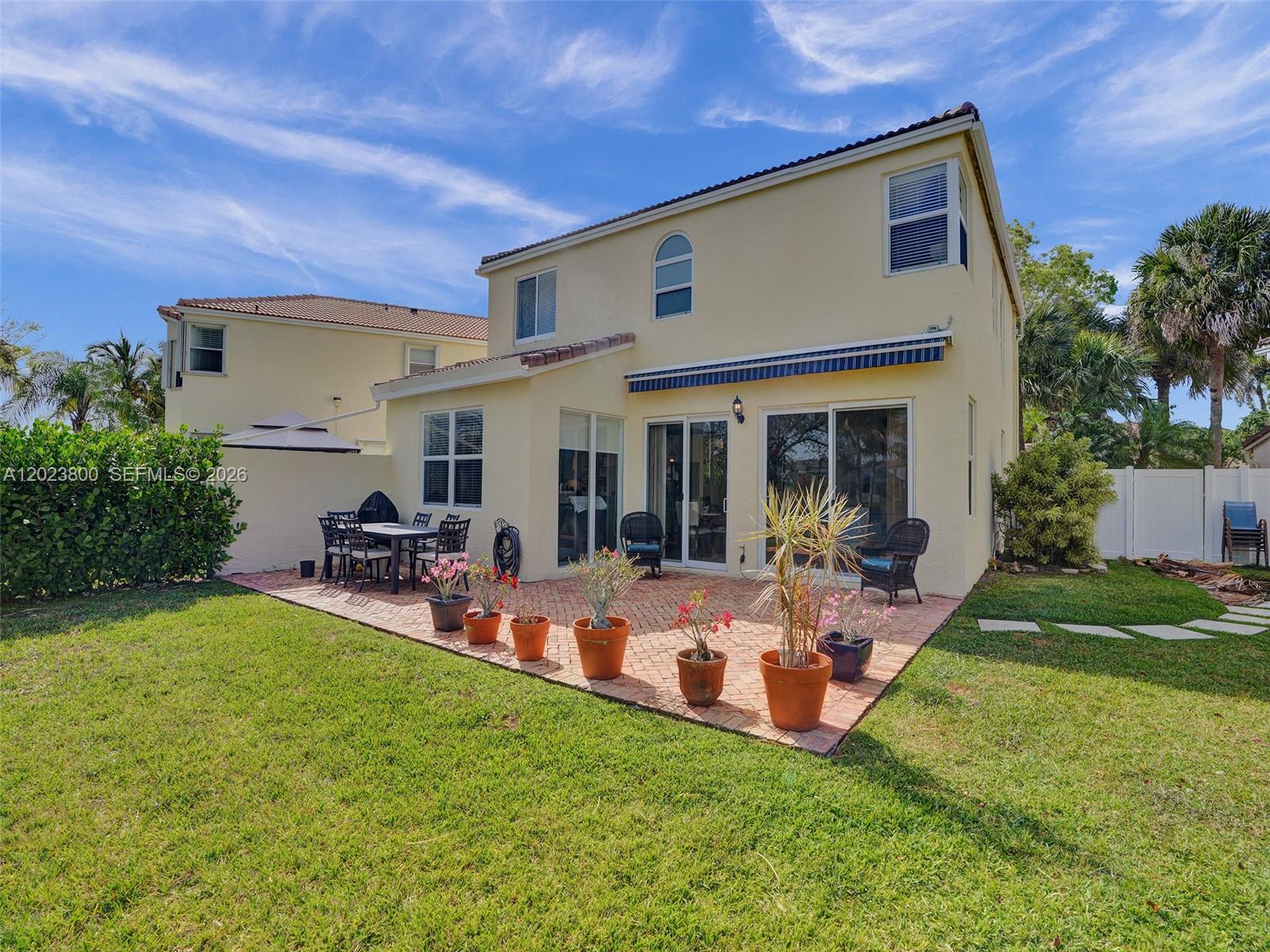 TOWNGATE - Residential Lease