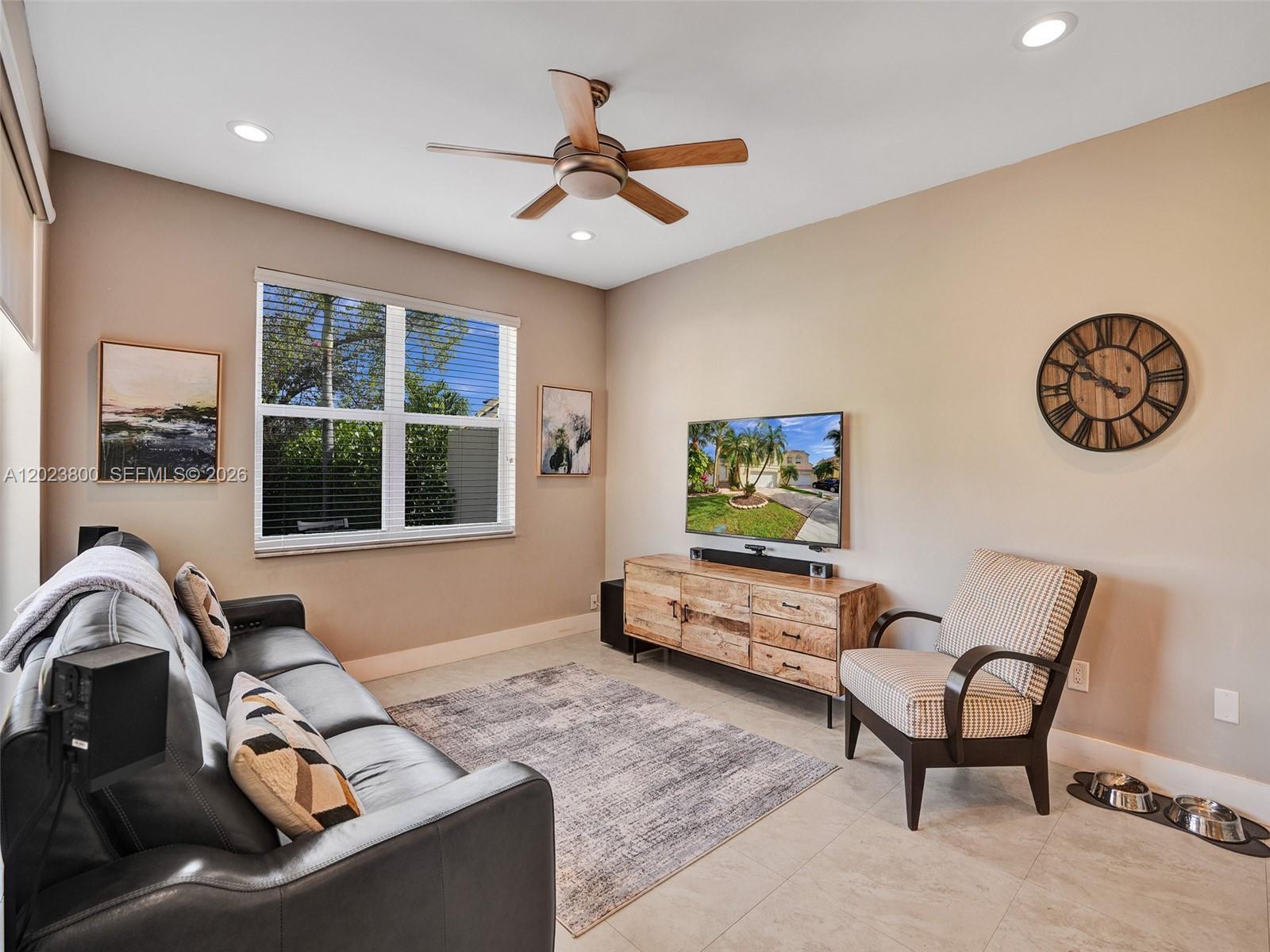 TOWNGATE - Residential Lease