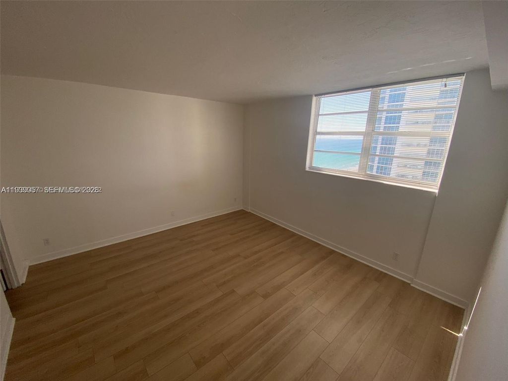 Photo of 3001 S Ocean Dr #1217, Hollywood, FL 33019 (MLS # A11939057)