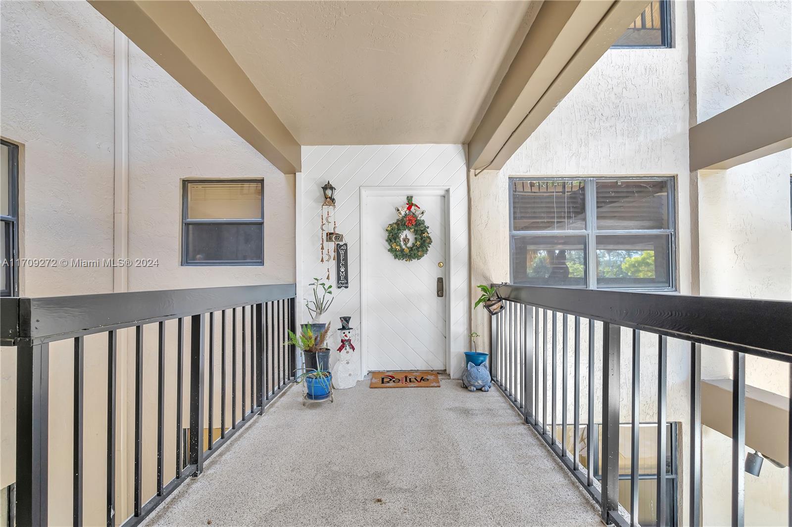 SUMMERTREE VILG CALIF CL - Residential