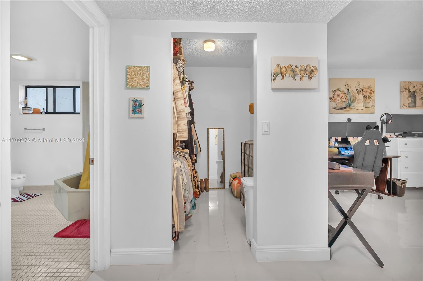 SUMMERTREE VILG CALIF CL - Residential