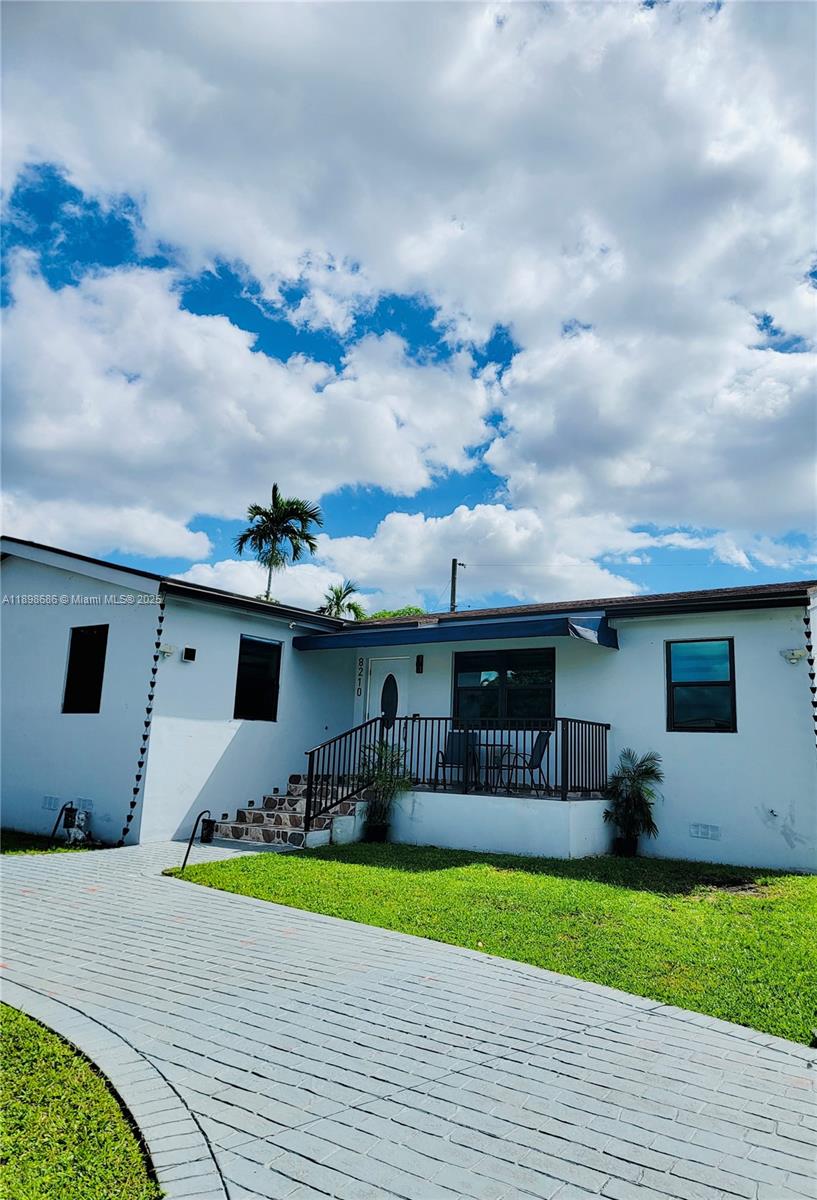 CORAL WAY VILLAGE SEC A P - Residential Lease