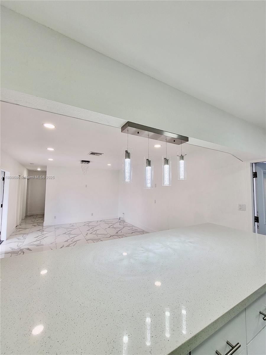 CORAL WAY VILLAGE SEC A P - Residential Lease