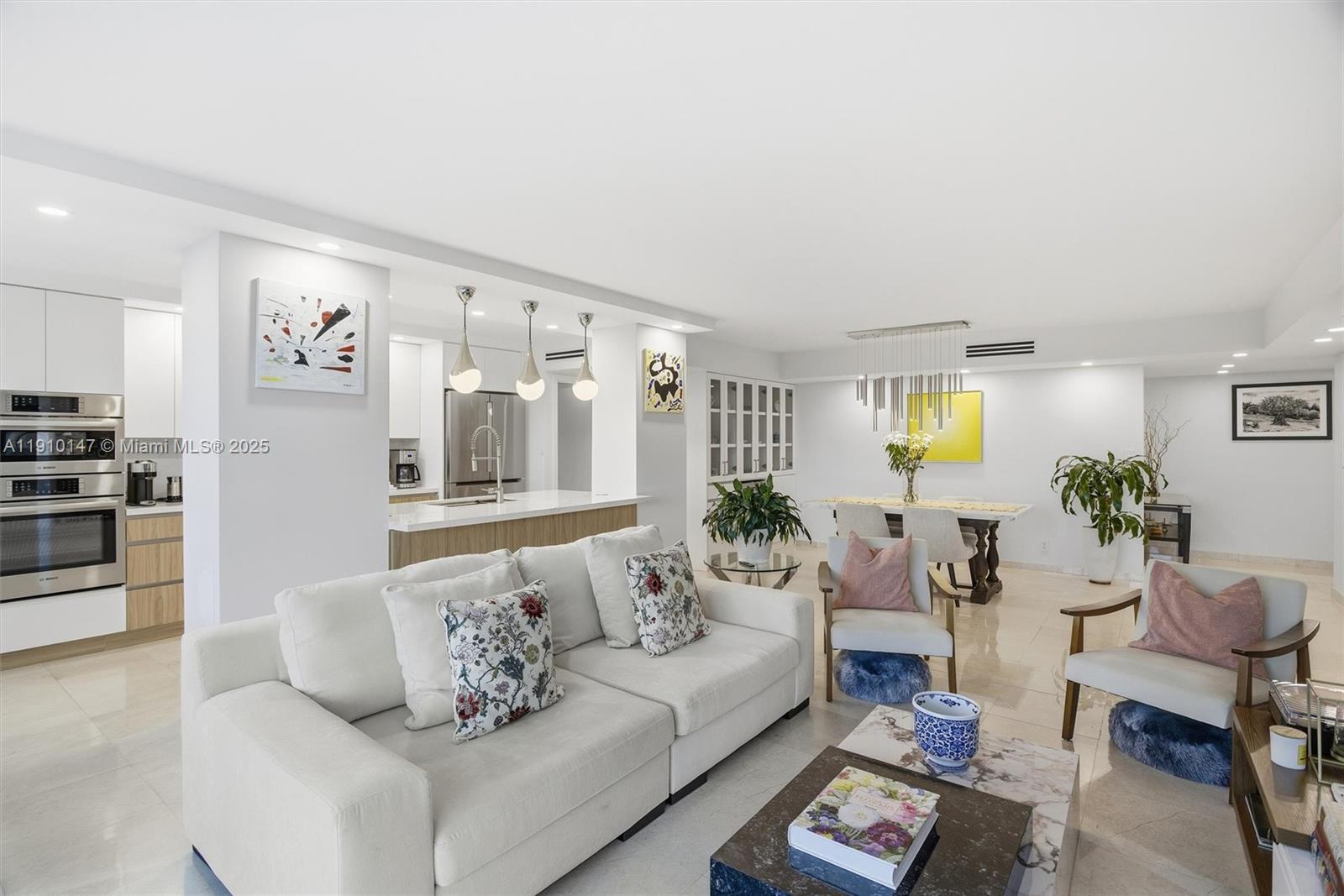 MIRASOL OCEAN TOWERS COND - Residential