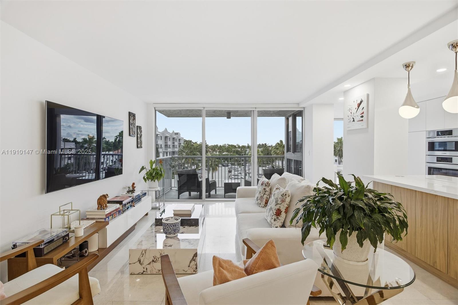 MIRASOL OCEAN TOWERS COND - Residential