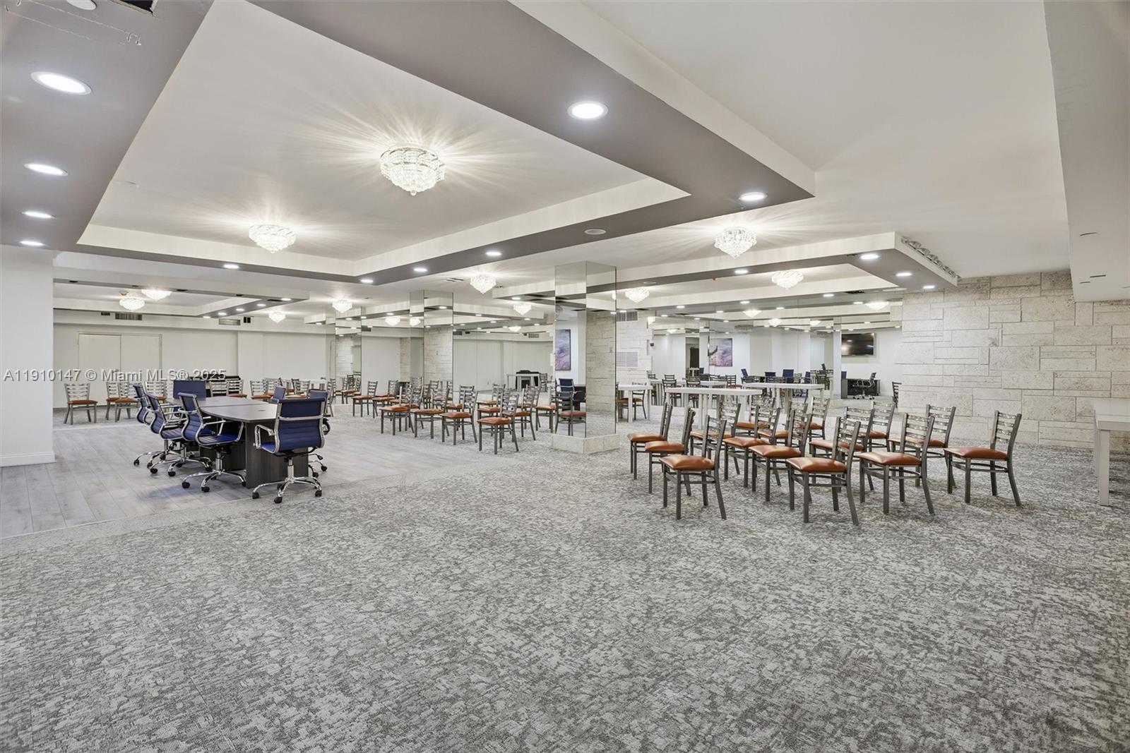 MIRASOL OCEAN TOWERS COND - Residential