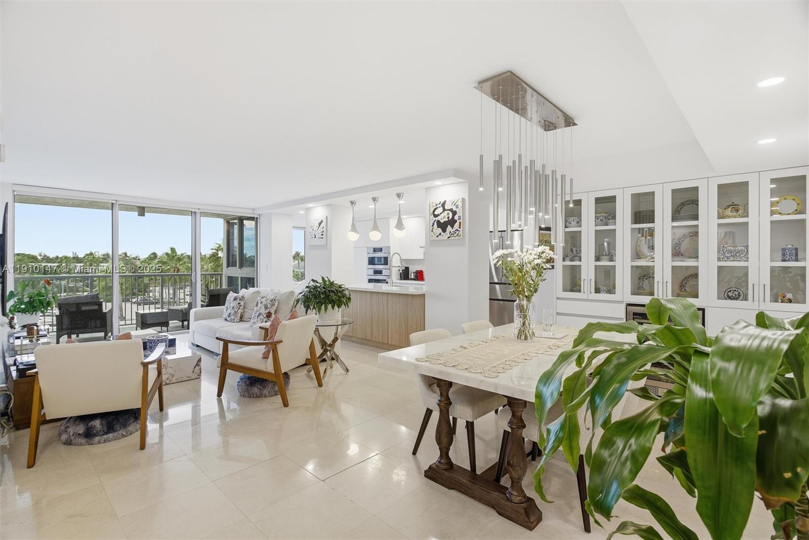 MIRASOL OCEAN TOWERS COND - Residential