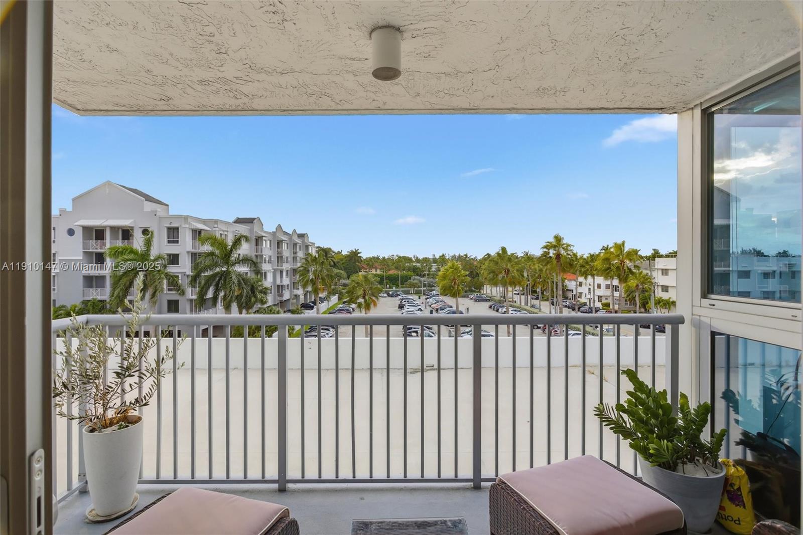 MIRASOL OCEAN TOWERS COND - Residential