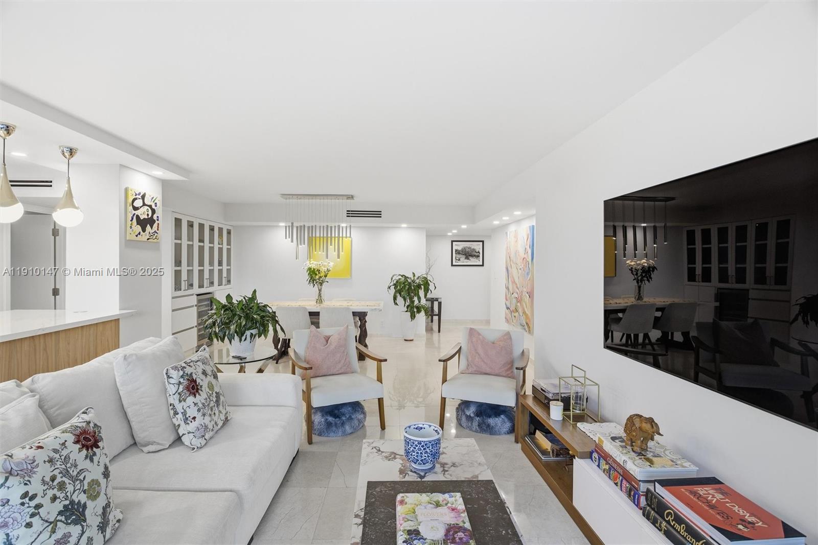 MIRASOL OCEAN TOWERS COND - Residential