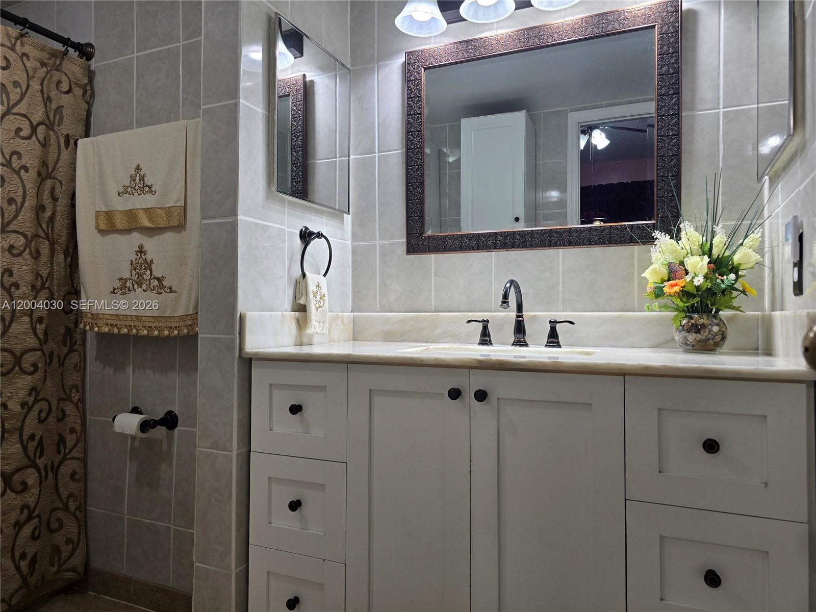 LES FONTAINES CONDO - Residential