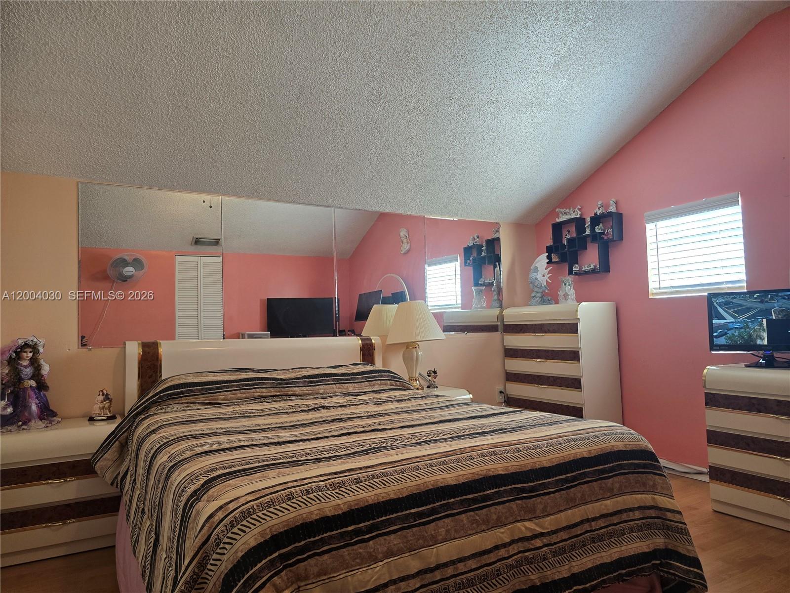 LES FONTAINES CONDO - Residential