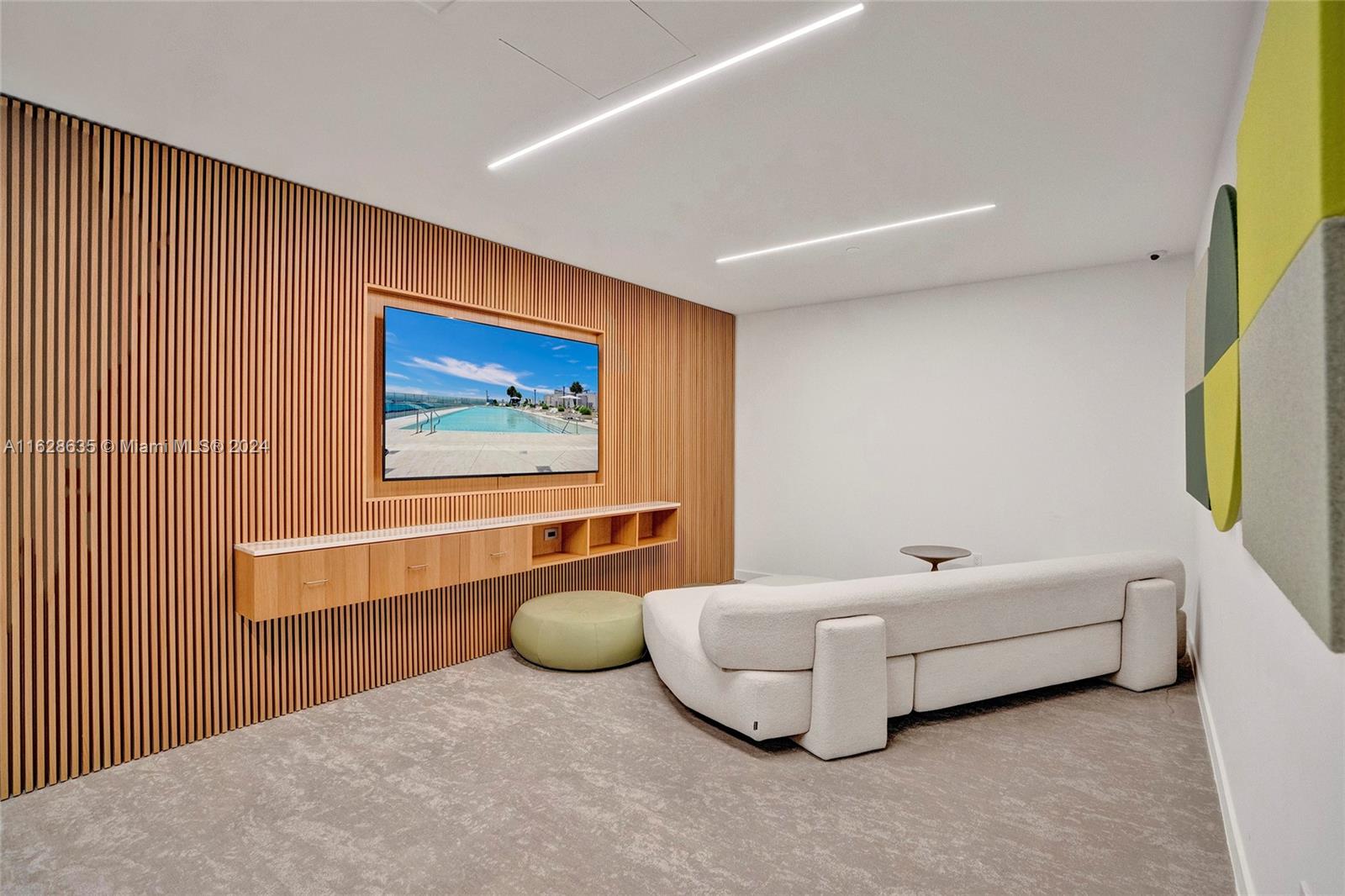 300 Biscayne Boulevard Way - Residential
