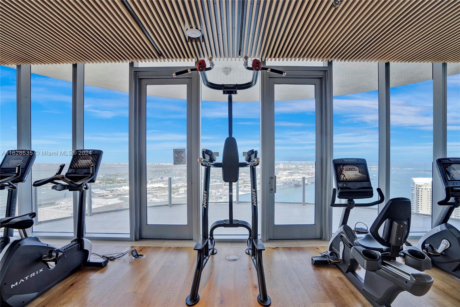 300 Biscayne Boulevard Way - Residential