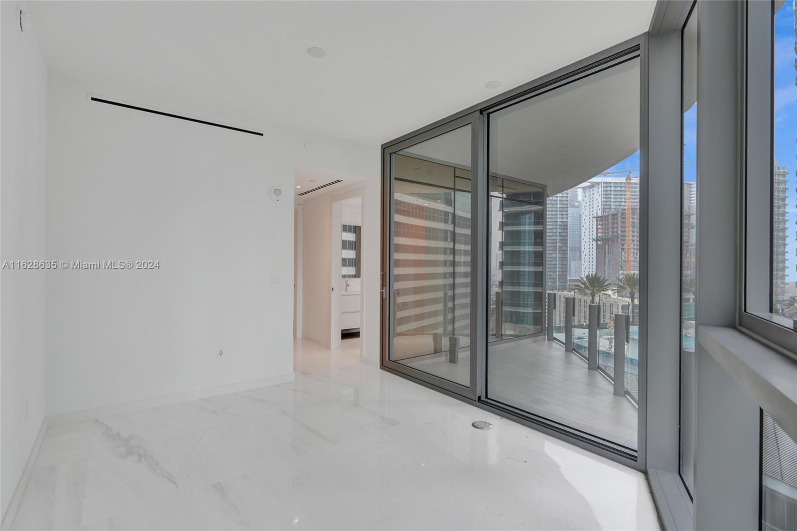 300 Biscayne Boulevard Way - Residential