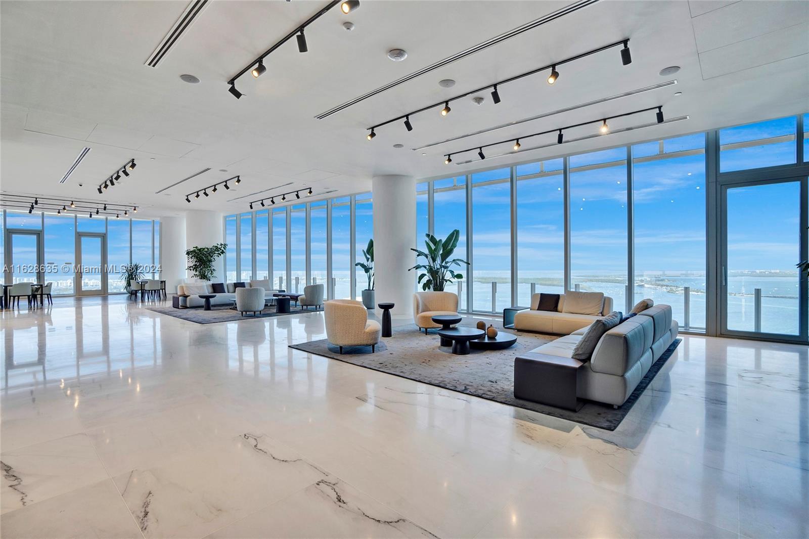 300 Biscayne Boulevard Way - Residential