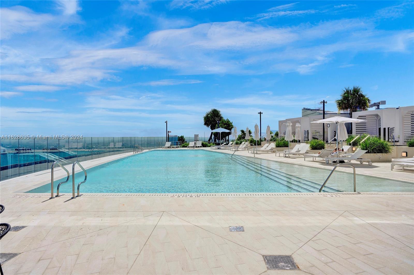 300 Biscayne Boulevard Way - Residential