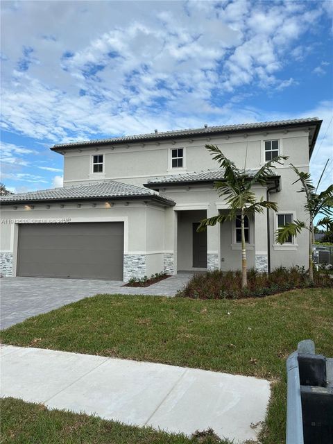 16303 SW 147 pl 16303 Miami FL 33187