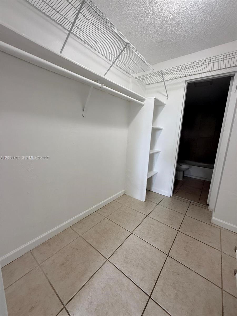 BAYVIEW PALMS CONDO - Residential Lease