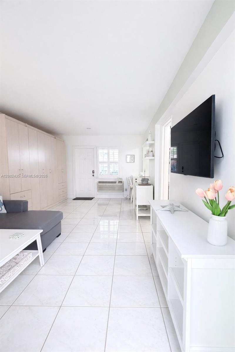 BEACH TERRACE RESORT COND - Residential