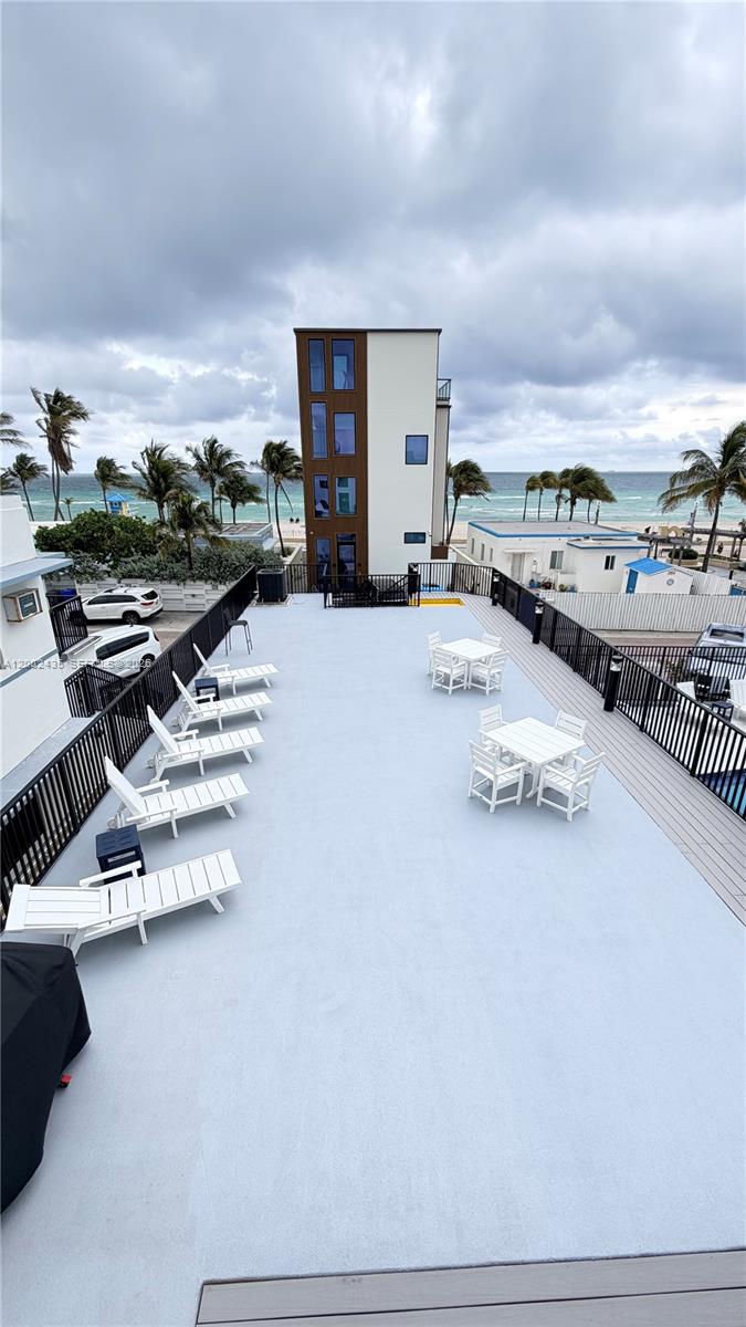 BEACH TERRACE RESORT COND - Residential